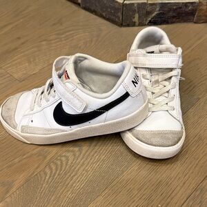 Nike Kids White and Black Sneakers